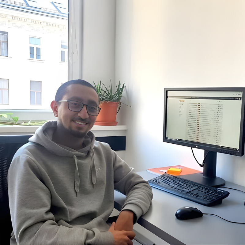 B2B Sales & Marketing Assistant